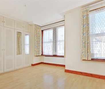 3 bedroom terraced house to rent - Photo 6