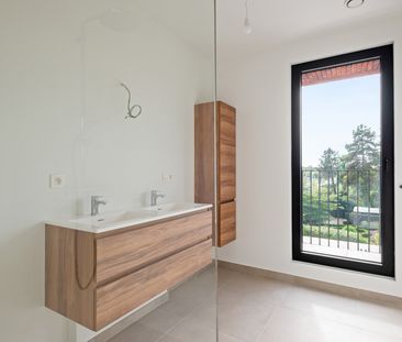 Recent appartement op 2de verdieping in een gebouw met lift. - Photo 6