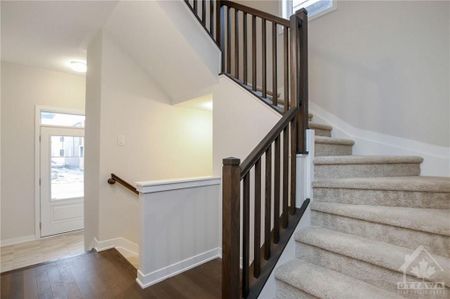 For Lease - 71 KINDRED Row, Stittsville - Munster - Richmond, Ontario - Photo 2