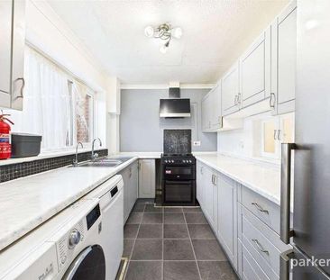 Plymouth Avenue, Woodley, Reading, Berkshire, RG5 - Photo 6