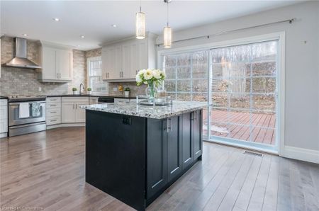 For Lease - 234 Shakespeare Drive, Waterloo, Ontario - Photo 2