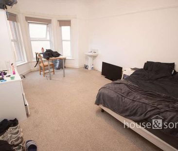 Malmesbury Park Road, Charminster, BH8 - Photo 3