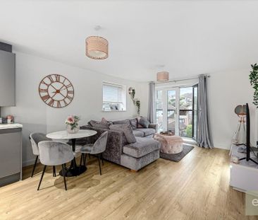 2 bedroom apartment to rent - Photo 3