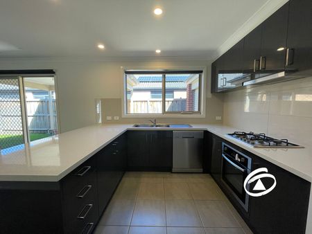 34 Skylark Boulevard, 3978, Clyde North Vic - Photo 4