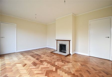 Newly decorated 4 bedroom house situated to the south of the city offering excellent access to Addenbrookes hospital. Rear enclosed garden with patio. Garage and driveway parking. GCH. Unfurnished. Available for 6 months only. - Photo 2