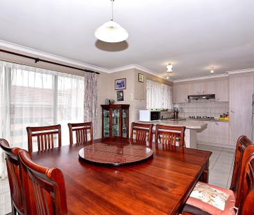 2/4 Rolls Court, Glen Waverley - Photo 1