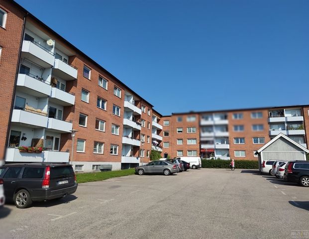 Gångbrogatan 2 - Foto 1