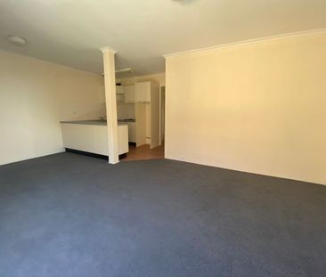Beach Living - Photo 2