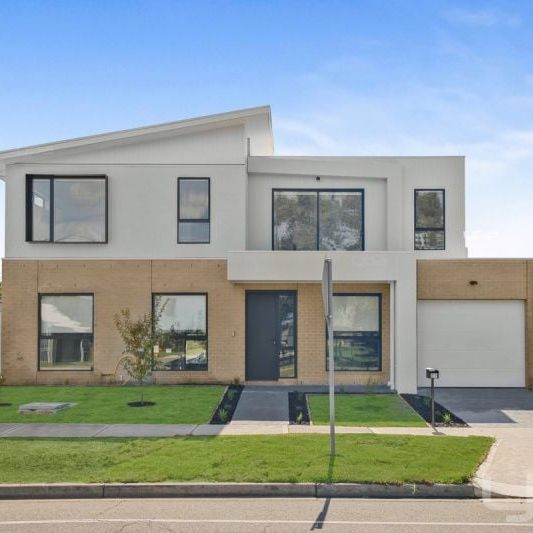 Brand New Townhouse in Sunshine North - Photo 1