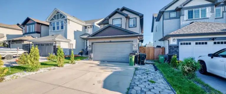 BEAUTIFUL & COZY 2-BEDROOM SUITE (Cy Becker) | 3616 168 Avenue Northwest, Edmonton - Photo 1