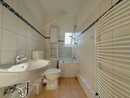 Gemütliche Dachgeschosswohnung in Heppens - Photo 5