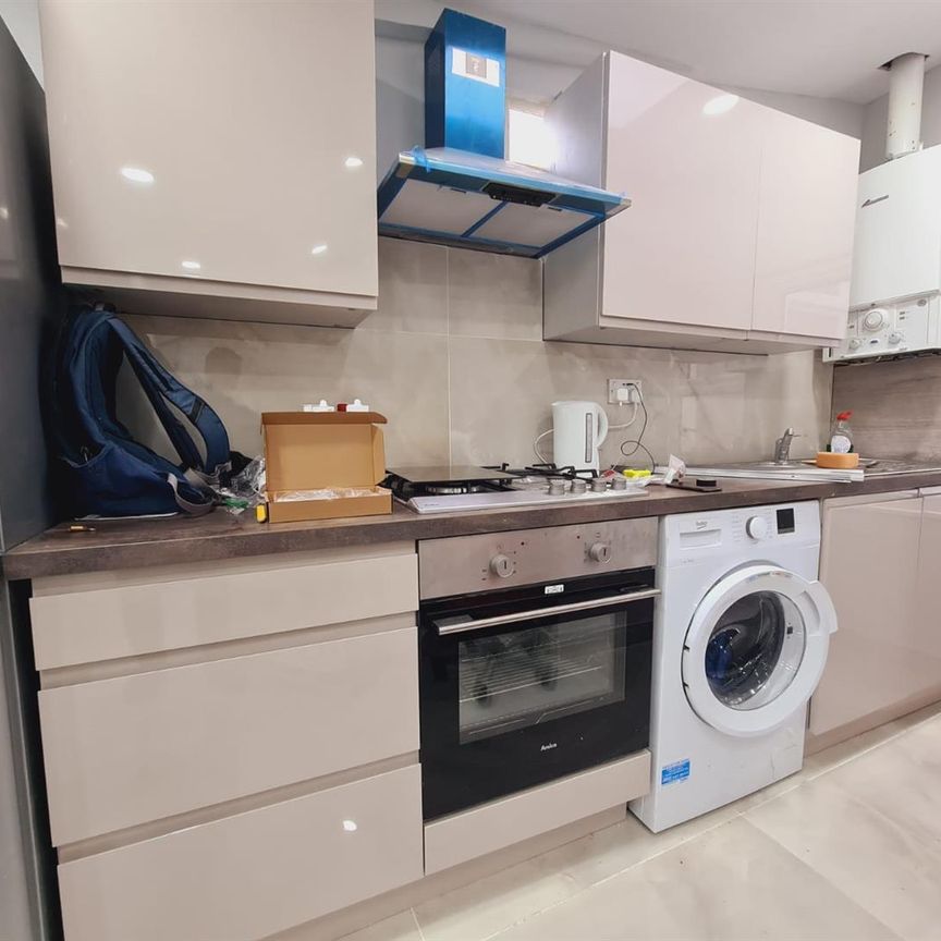 Ruckholt Road, London E10 - Photo 1