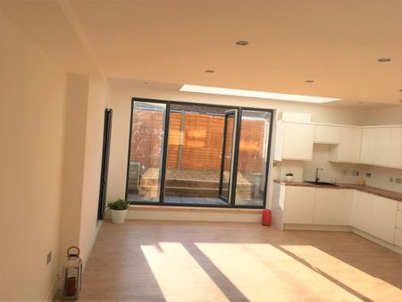 1 Bed Flat, Mount Pleasant, RG1 - Photo 2