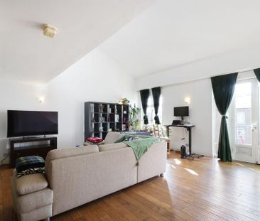 2 bedroom flat to rent - Photo 2