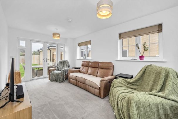 3 bedroom detached house to rent - Photo 1