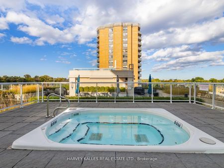 For Lease - 3865 Lake Shore Boulevard Unit# 421, Toronto, Ontario - Photo 5