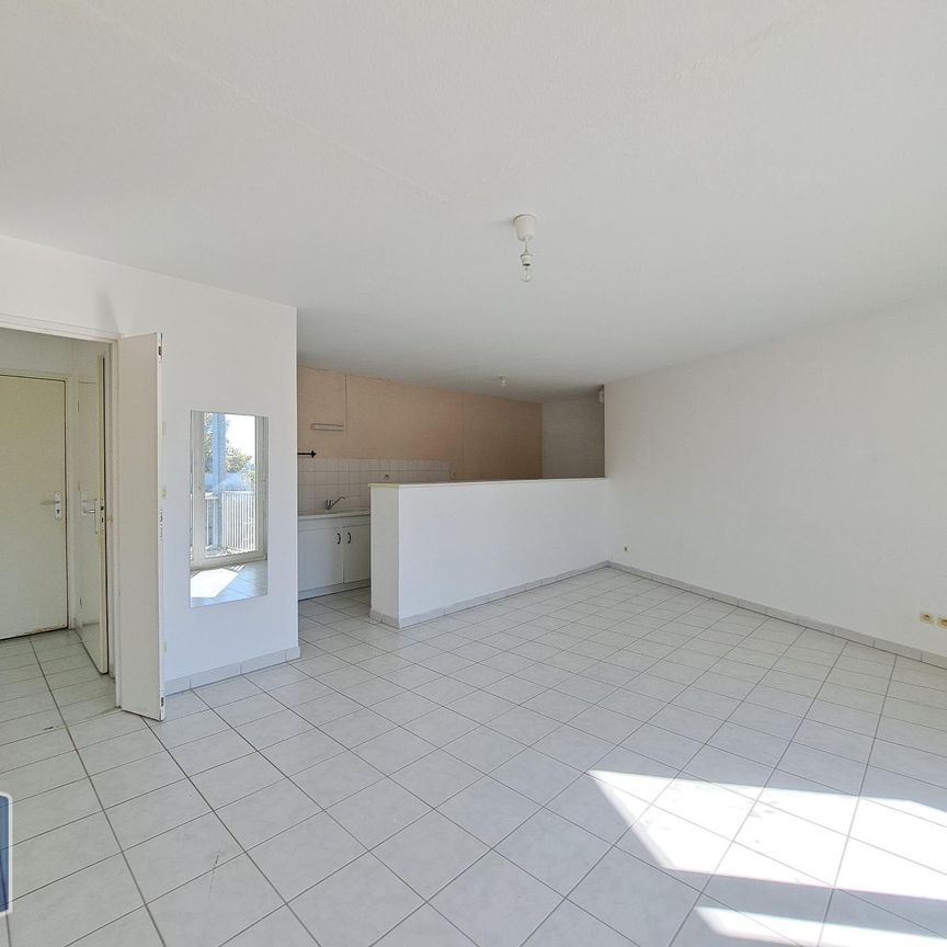 Location Appartement 2 pièces 52m² BORDEAUX 33800 - Photo 1