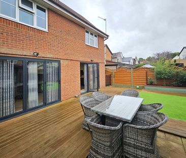 Pear Tree Road, Addlestone, Surrey, KT15 - Photo 3