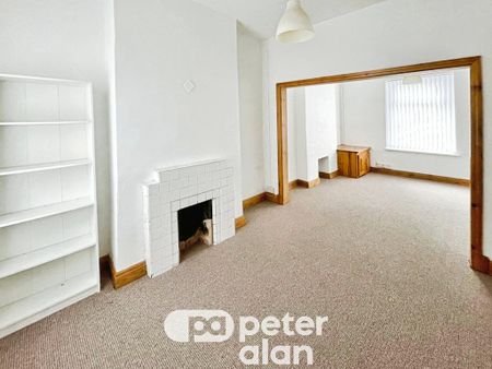 4 bedroom property to rent - Photo 2