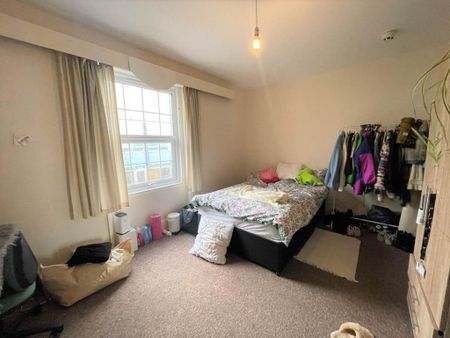 5 bedroom terraced house to rent - Photo 4