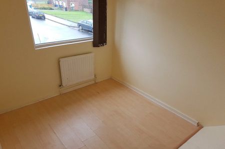 Gervase Avenue, Lowedges, Sheffield, S8 - Photo 5