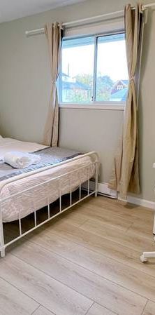 Furnished bedroom on 2nd floor close to Downtown Nanaimo and VIU - Photo 1