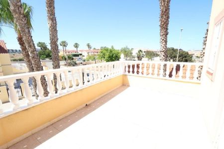 Adosado en la Regia . Temporada larga. - Photo 2