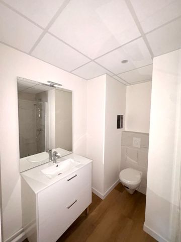 Appartement meuble neuf - coeur de ville - Photo 5