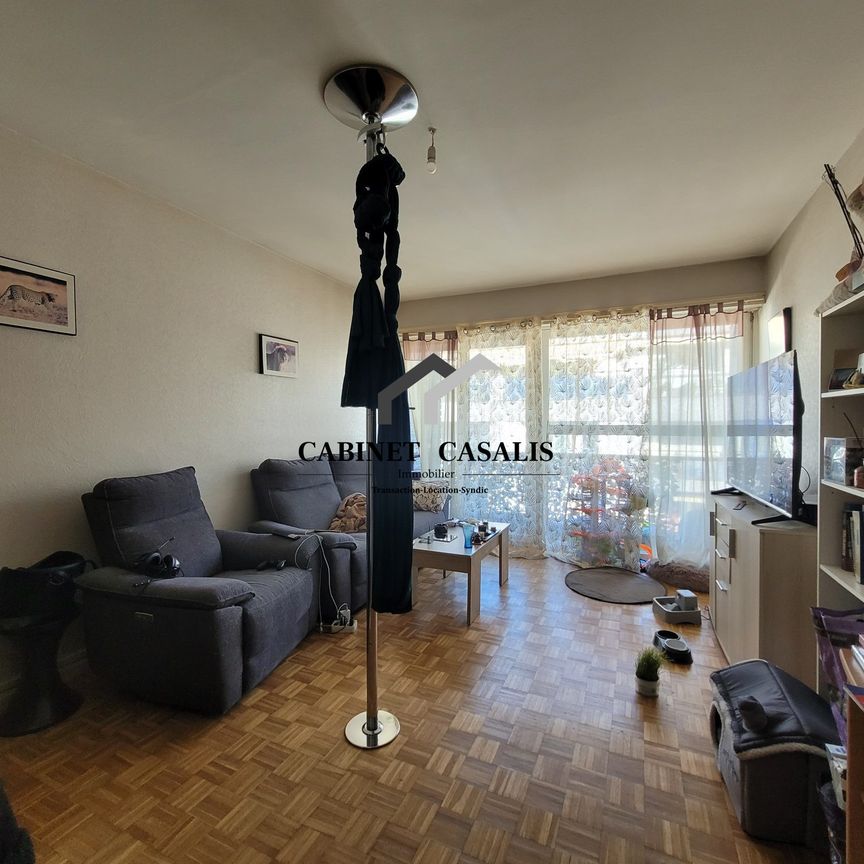 Appartement à louer, 2 pièces - Pau 64000 - Photo 1