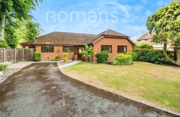 Thirlmere Close, Farnborough, GU14 - Photo 1