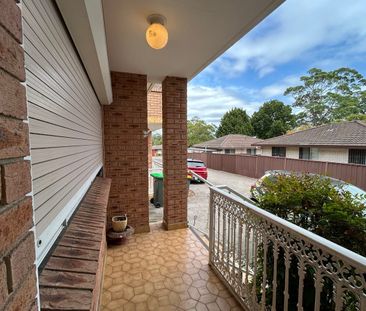 TWO BEDROOM TOWNHOUSE - Photo 1