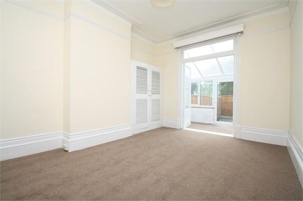 2 bedroom maisonette to rent - Photo 1