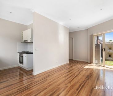 3/2 Lloyd Avenue, Epping - Photo 2