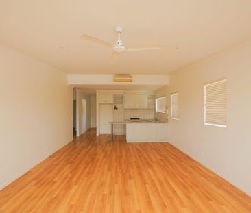 EASY LIVING IN THE JETTY AREA - Photo 2