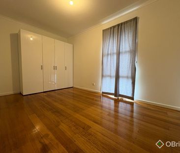 Well Presented Home with Solar Power - Photo 4