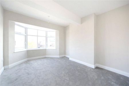 5 bedroom semi-detached house to rent - Photo 3