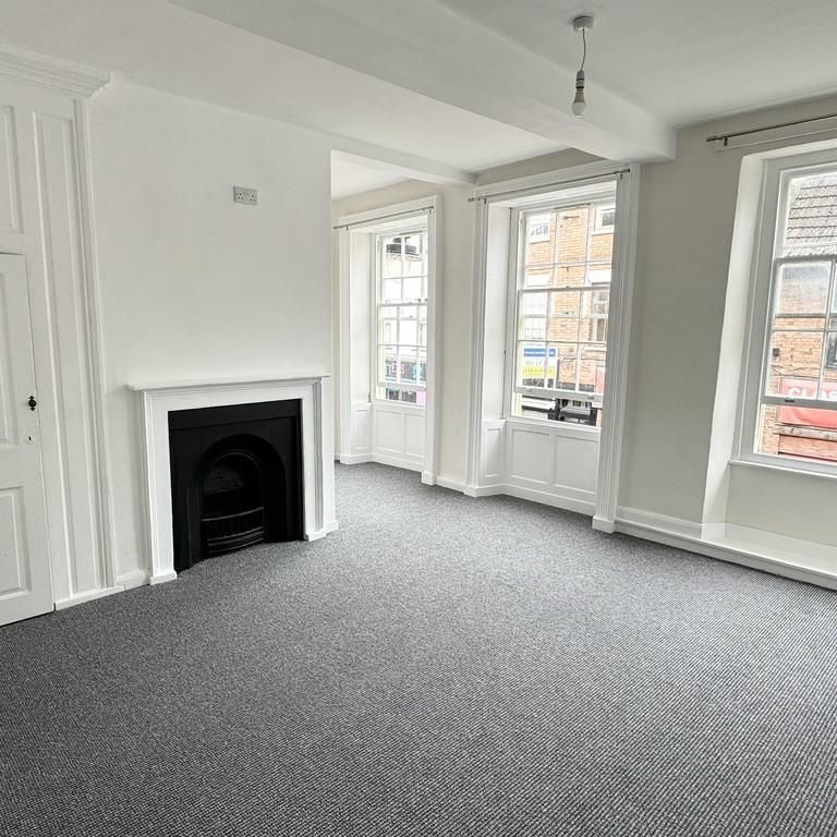 2 bedroom flat to rent - Photo 1