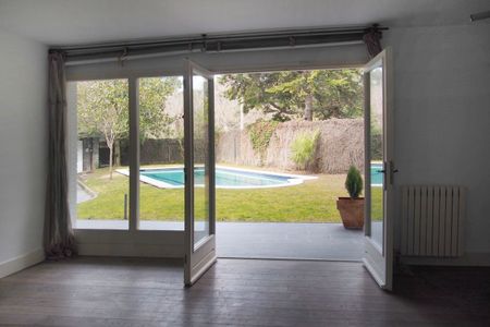 Sant Cugat Del Vallès - Photo 2