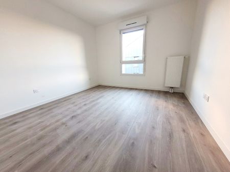 Location Appartement 2 pièces 45m² ST ANDRE LEZ LILLE 59350 - Photo 3
