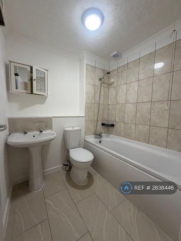 1 bedroom flat to rent - Photo 5