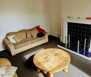 Buckingham Mount, Hyde Park, Leeds, LS6 1DN - Photo 6