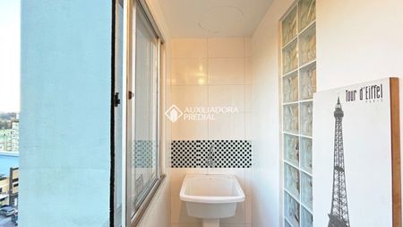 Apartamento com 2 quartos e 61m² para alugar em Cristal, Porto Alegre. - Foto 5