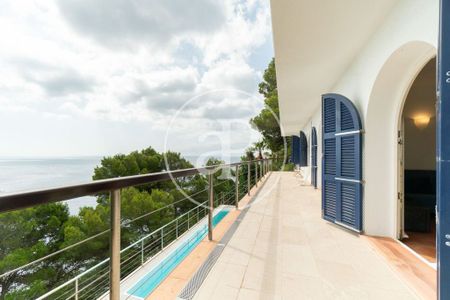 Luxury Villa for rent in Capdepera, Balearic Islands - Photo 3