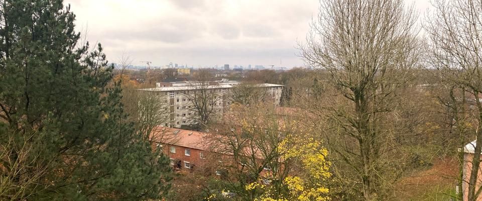 Hochhaus Endetage -modernisierte Studiowohnung mit Balkon - Endetage mit Fahrstuhl - Foto 1