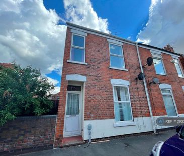 3 bedroom end of terrace house to rent - Photo 5