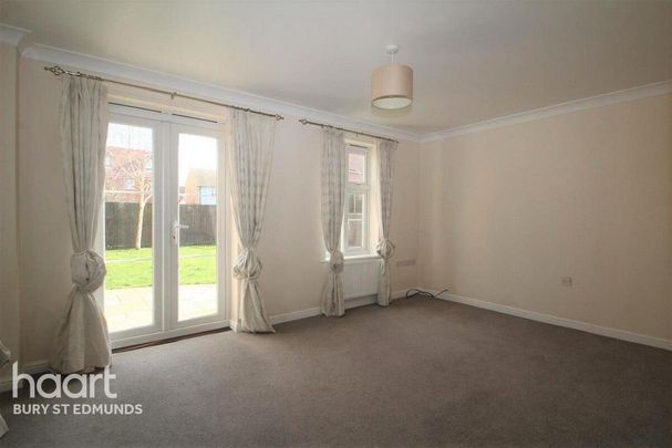 3 bedroom detached house to rent - Photo 1