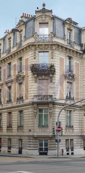 Boulevard des Philosophes - 7,5 pièces d'env. 192 m² au 4ème étage - Photo 1