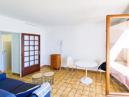 Location Appartement 1 pièce 30m² AIX EN PROVENCE 13100 - Photo 2