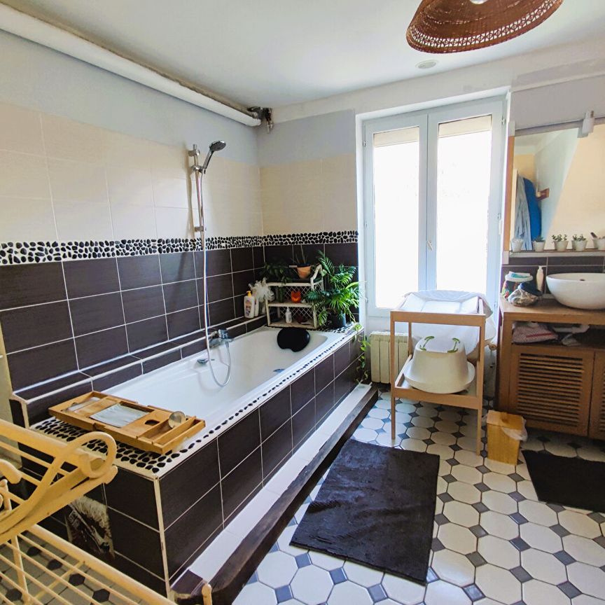 House - Photo 1