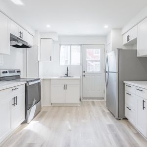 4 1/2 Renové à Outremont Avec Electros - Photo 2